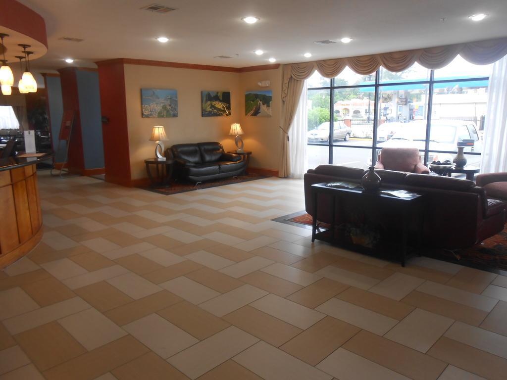 Comfort Suites Lake Charles Exterior foto