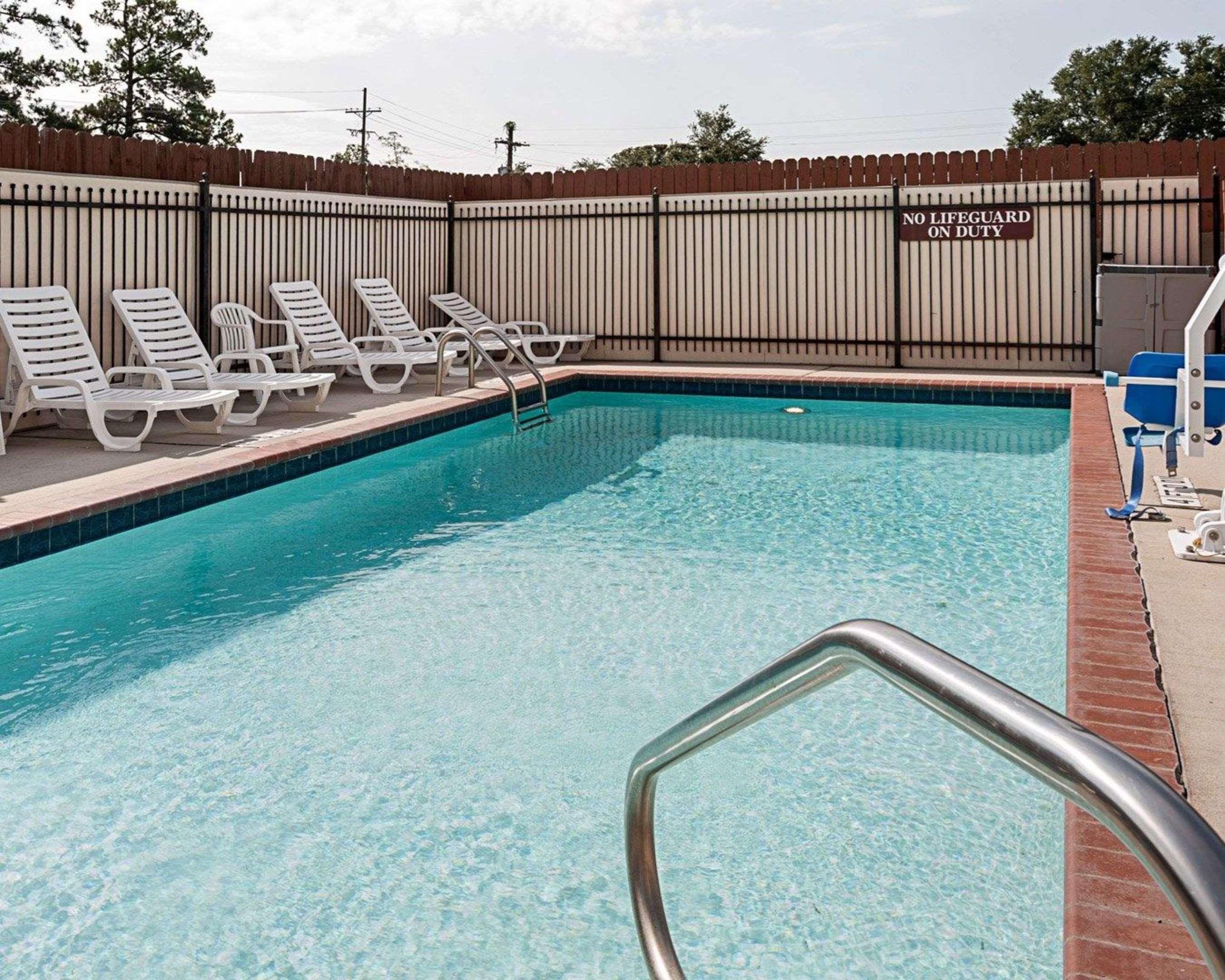 Comfort Suites Lake Charles Exterior foto