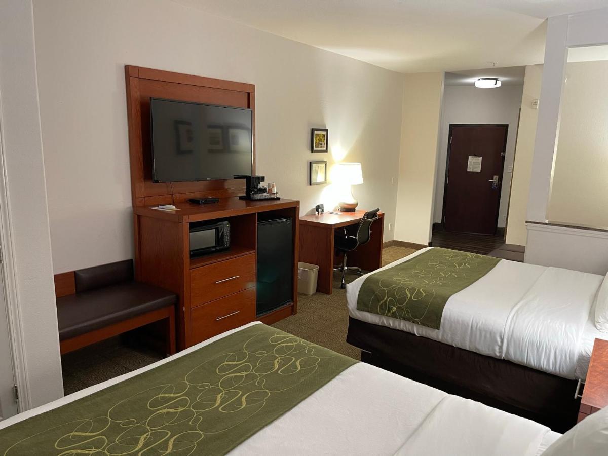 Comfort Suites Lake Charles Exterior foto